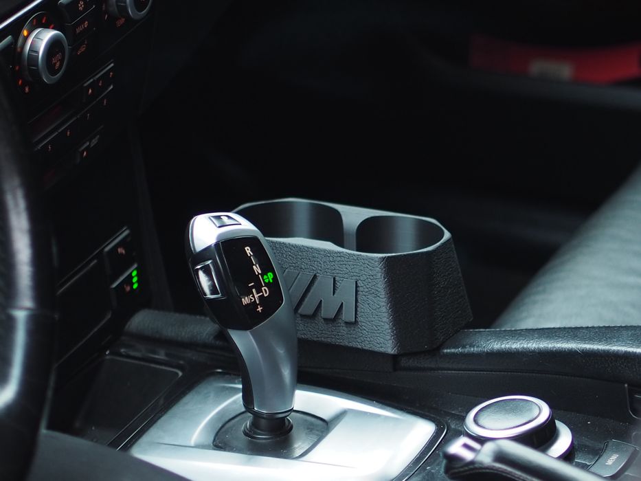 Поставка за чаши БМВ е60/е61 cup holder къп холдър