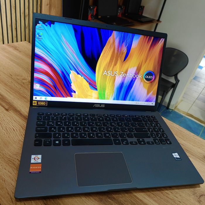 Быстрый ноутбук ASUS SSD