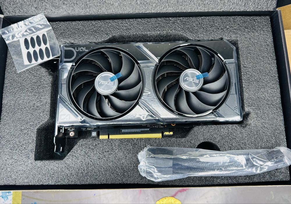 Asus GeForce RTX 4070 Super Dual OC 12 Gb, GDDR6X, 192 бит