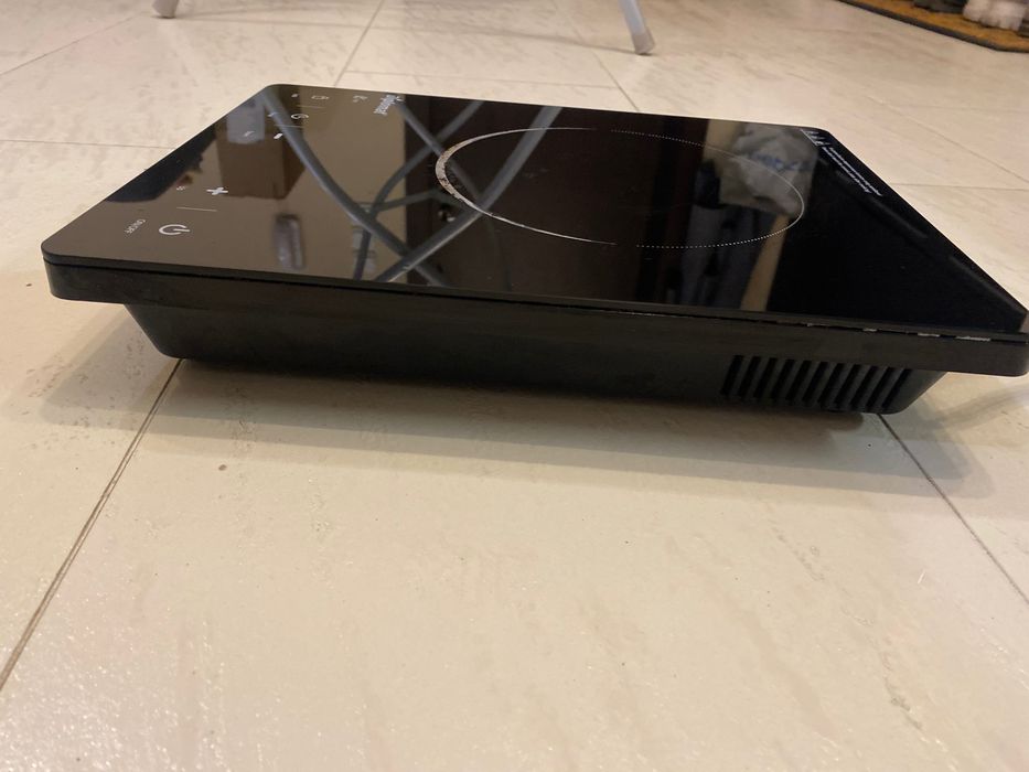 Продавам керамичен котлон