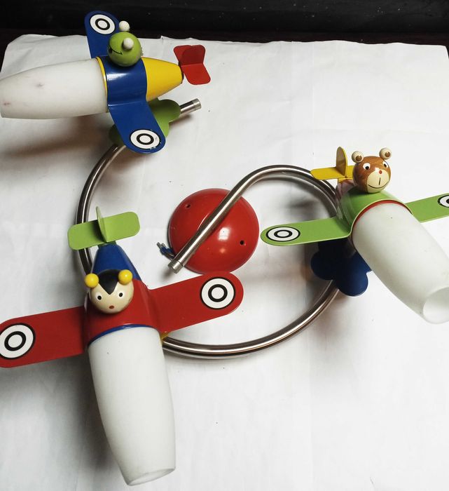 Полилей за детска стая