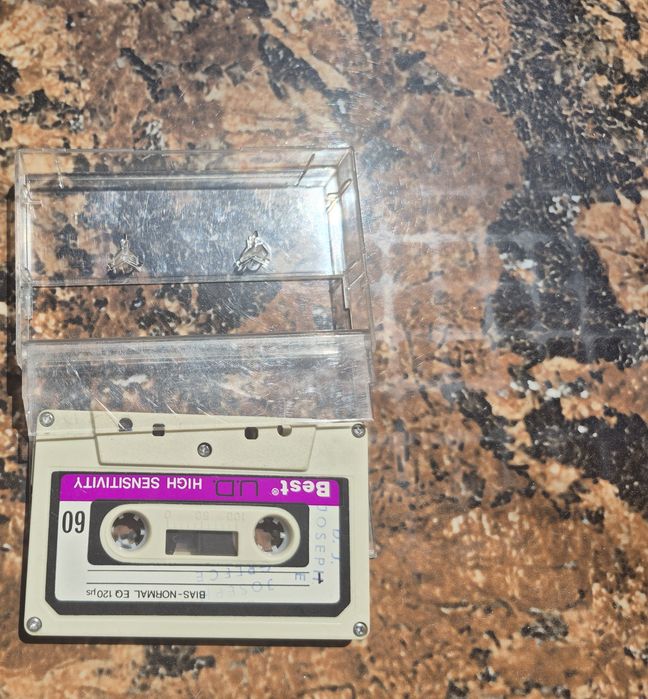 Vând Lot 9 casete audio originale muzica mixta de 45-60 minute foarte bune pentru reinregistrare