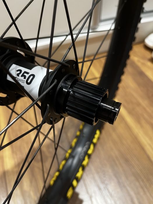 Нова капла Oquo MC32 TEAM/DT 350/MAXXIS DHR2 EXO + 27,5 Boost