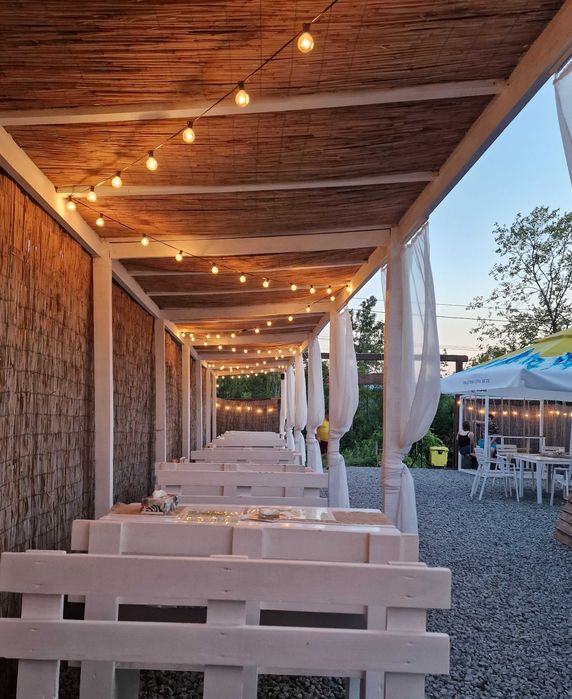 Proprietate turistică cu restaurant funcțional langă CheileNerei+teren