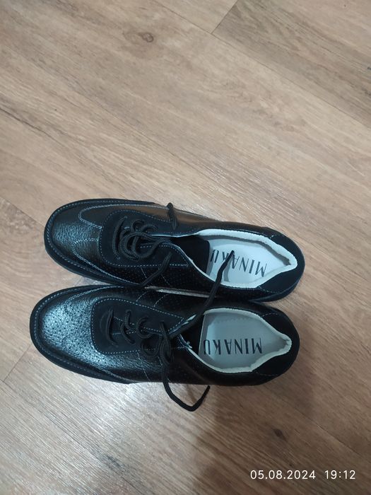 Туфли спортивные размер 35