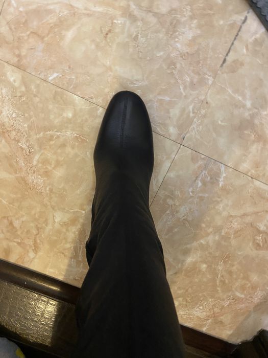 Стильные женские сапоги