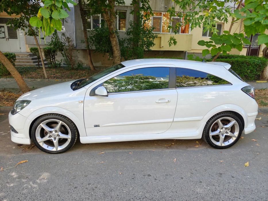 Opel Astra Opel Astra H GTC 1.6 Z16XER | Kit OPC exterior | 181.000 km
