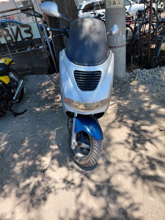 Мотоциклет Peugeout Elystar 125