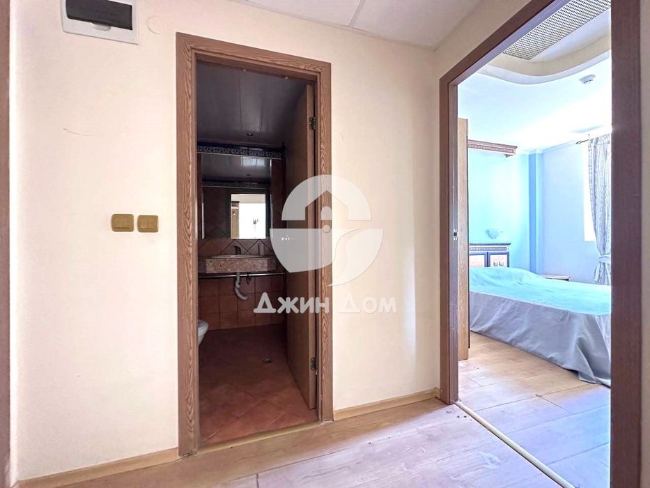 Продава се Двустаен апартамент в к.к. Елените - 55 кв.м за 910 €/кв.м - Снимка #4