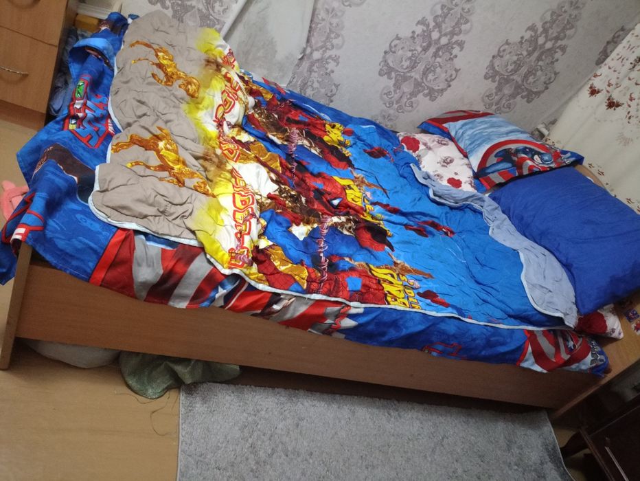 Спальный гарнитур