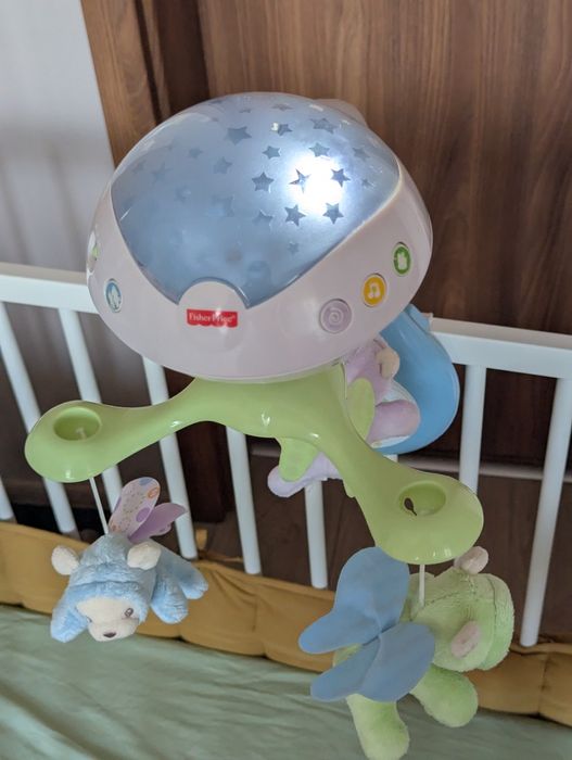 Музикална въртележка за бебешко легло Fisher price