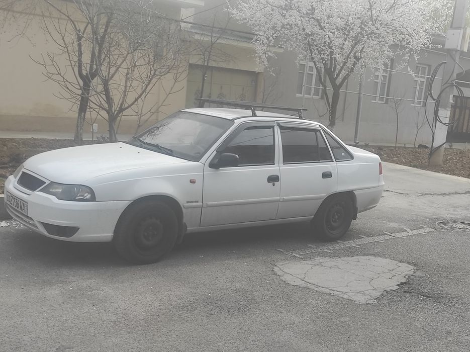 Nexia 2 aftamat  2010 yil 325000 yurgan.kandiyor bor