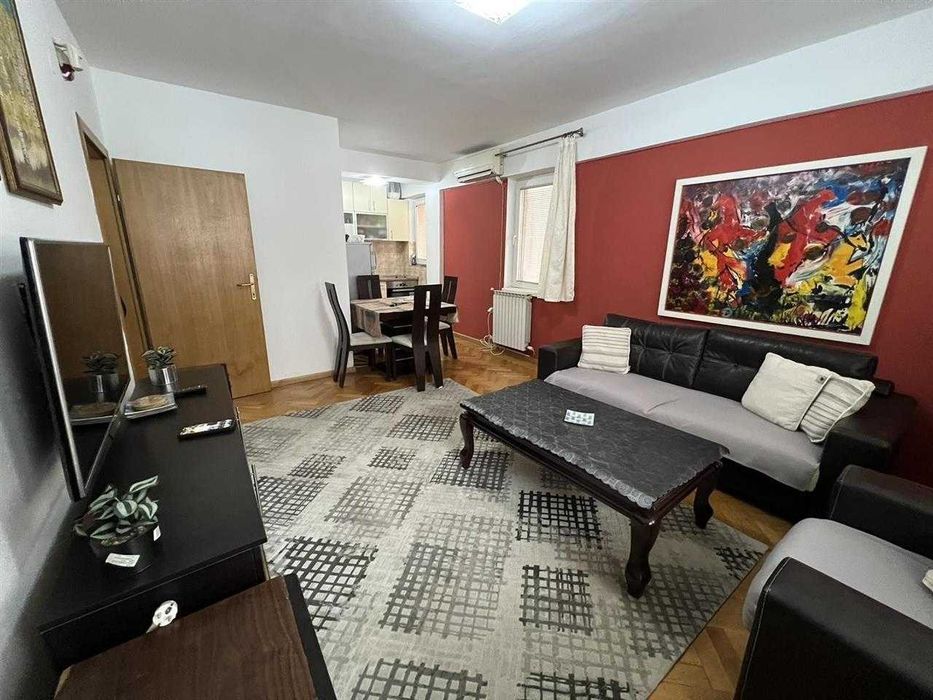 Двустаен имот в кв.Дружба 1