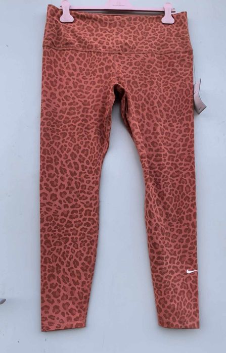 Nike оригинален дамски клин нов  Л размер