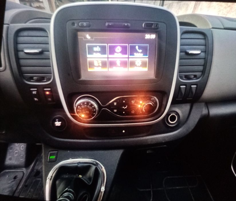 RENAULT Trafic 2016 — imagine 5