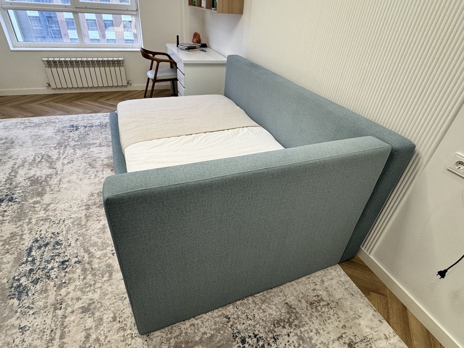 Кровать, с матрасом