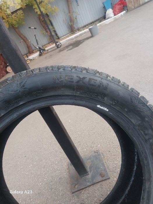 Продам шины зимние