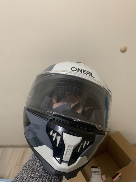 ЧИСТО НОВА! Каска за мотор O’Neal
