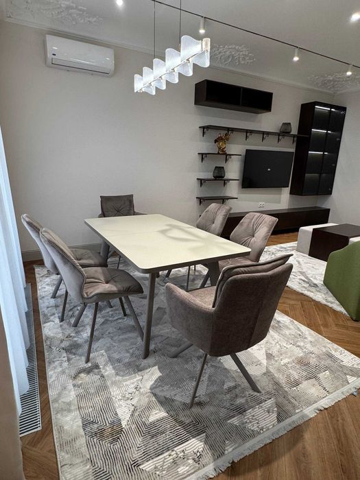 Сдаётся в аренду квартира премиум-класса с авторским ремонтом