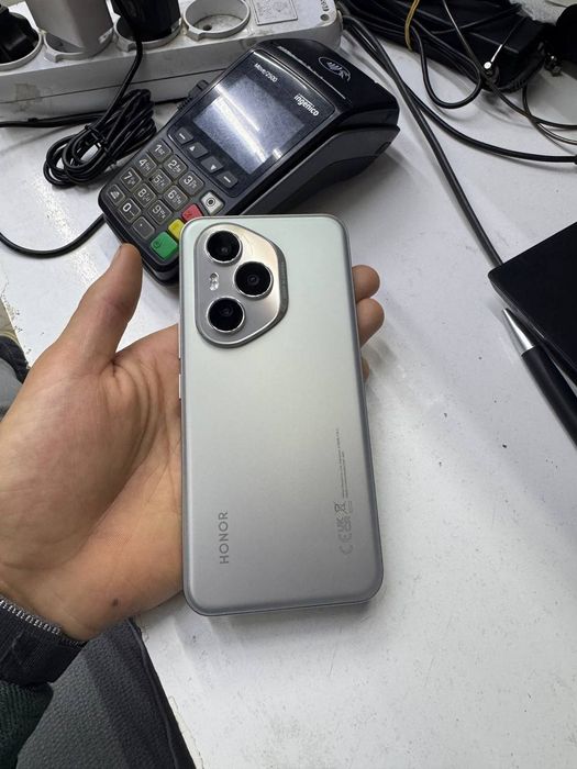 Honor 400 pro  sotiladi