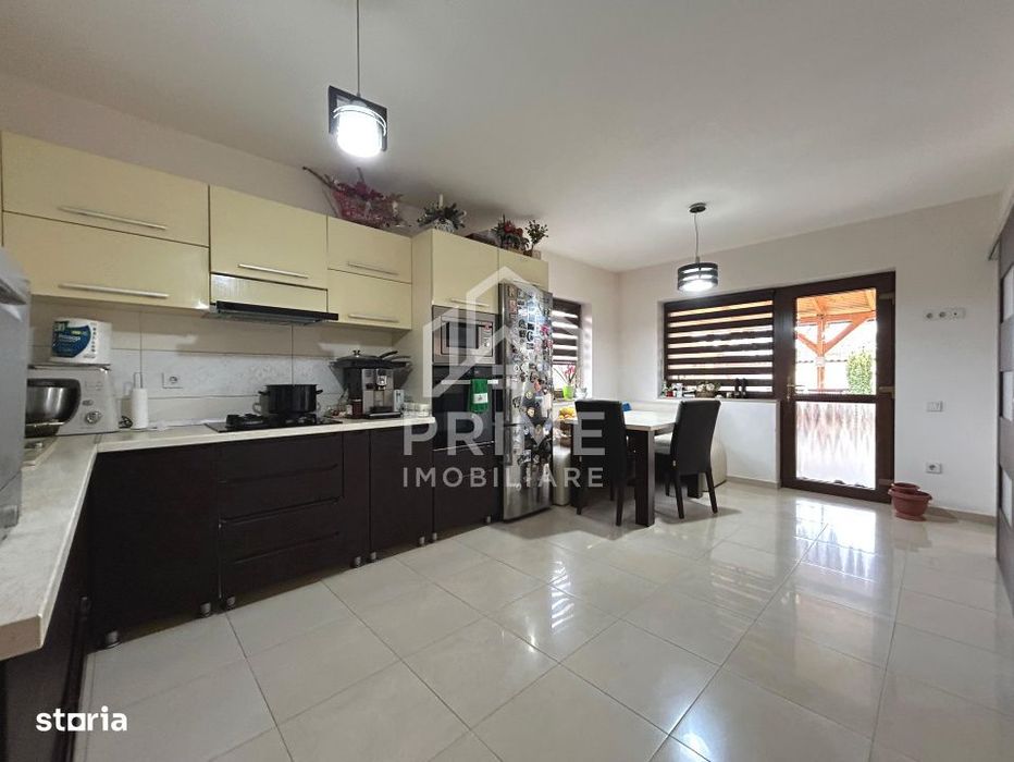 Casa individuala moderna, P+1 cu 5 camere pe teren 500 mp