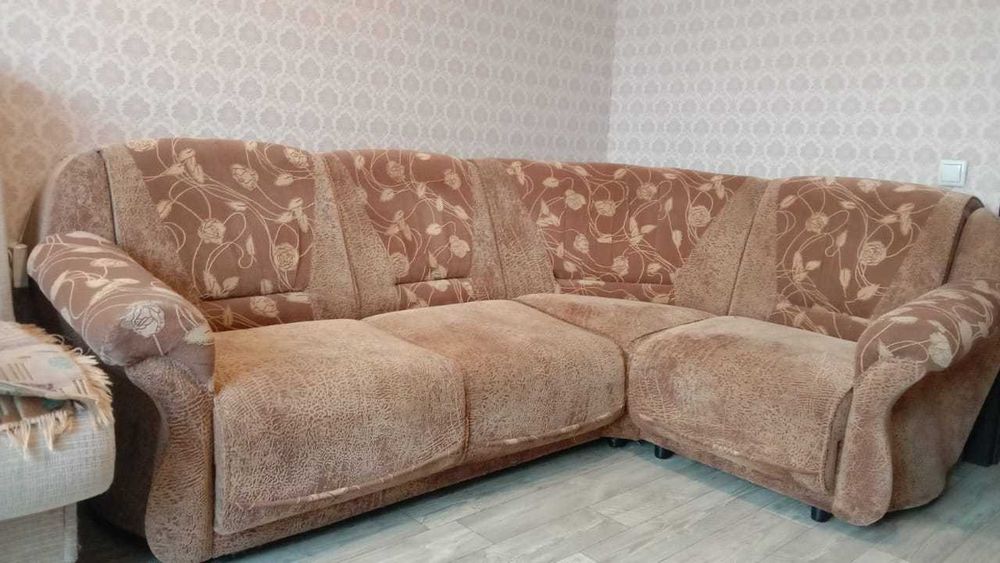 Продам углоаой дивпн