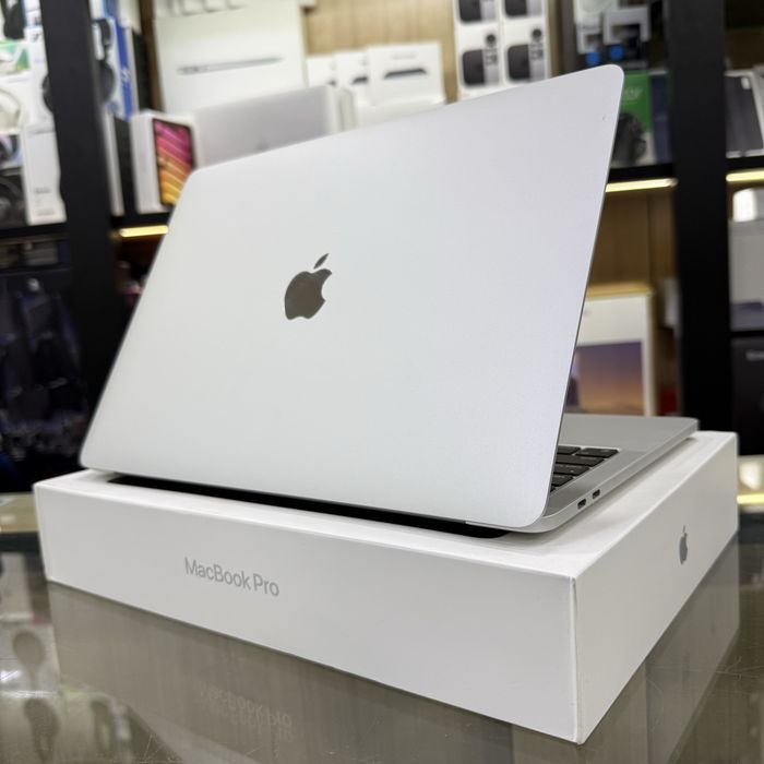 Macbook Pro 13" M2 8/512 Silver