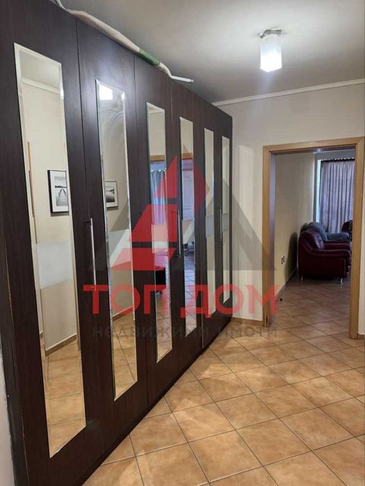 Дава се под наем Тристаен апартамент в Варна, Гръцка махала - 120 кв.м за 1000 € - Снимка #5