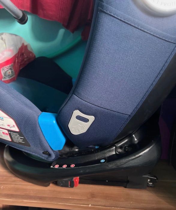 Scaun de masina cu isofix