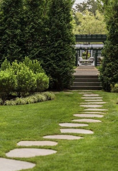 Gazon Rulou , Amenajari peisagistice , curti , gradini. Plante