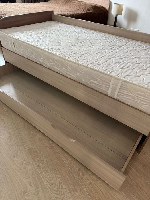 Кровать односпальная