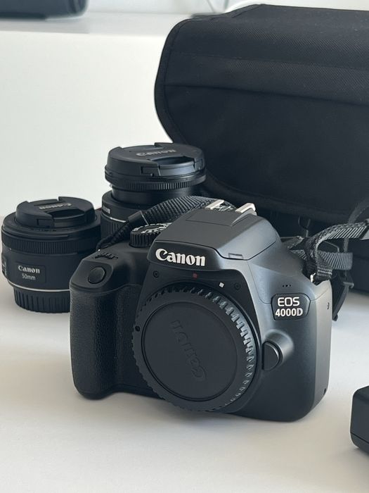 Canon EOS 4000D + 2 obiective + accesorii