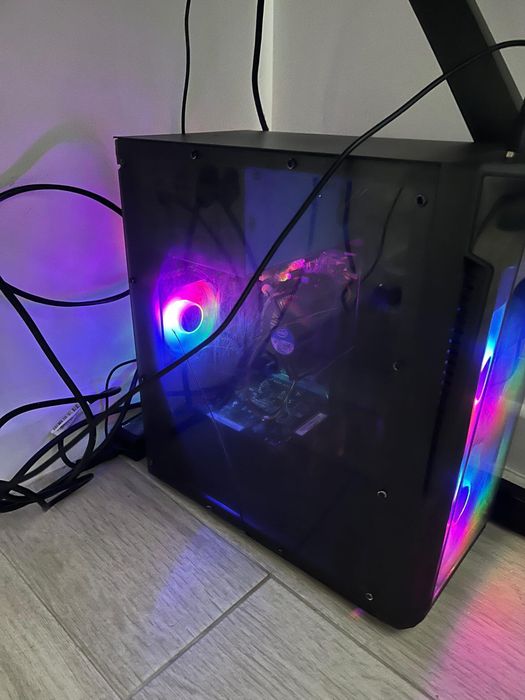 Vand/Schimb pc cu PS4 sau Xbox