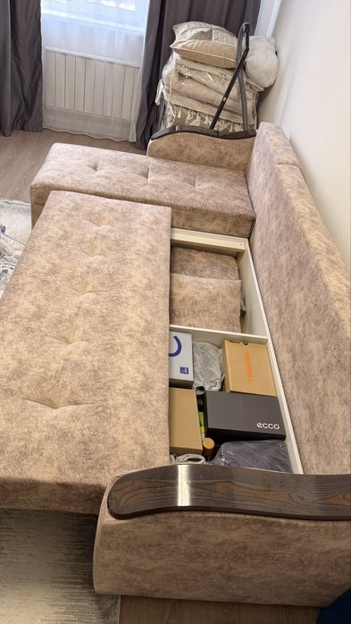 Продам угловой диван