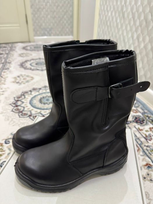 Продам осений сапоги спецобувь