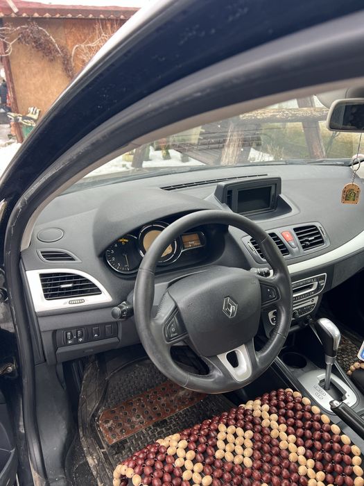 Renault Megane III Grandtour 1.5 dCi 110 CP Automat – 2011