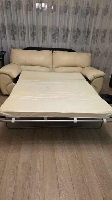 Vand canapea extensibila piele naturala