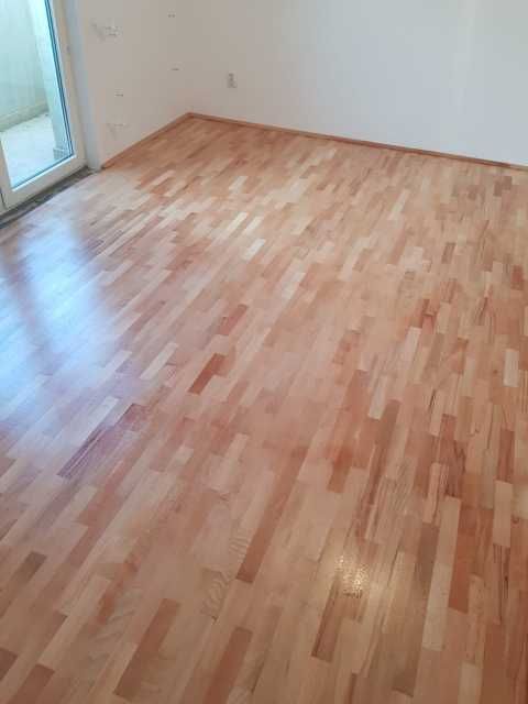 Raschetam ,montam chituim lacuim parchet din lemn masiv