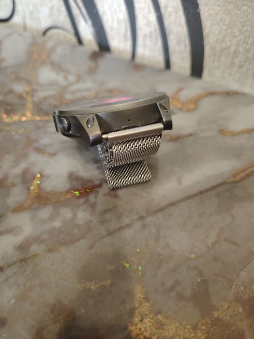 Смарт часы круглые.