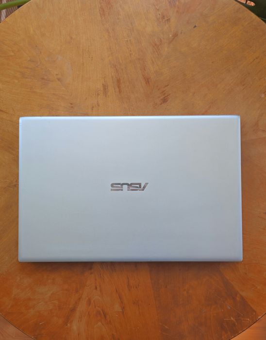 ASUS Vivobook 14 i5 8th gen 8265U 8GB RAM