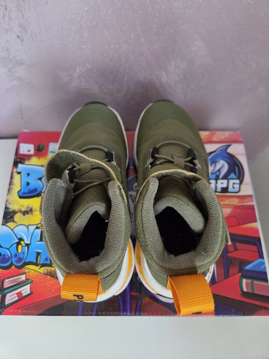 Зимни обувки  за момче Adidas 31