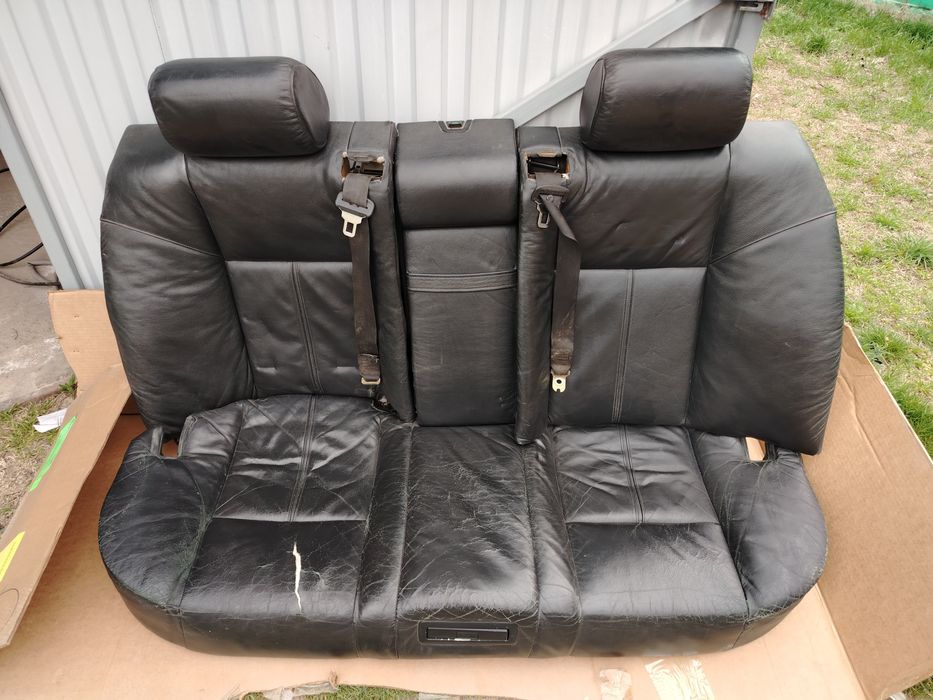 Задний диван BMW e38
