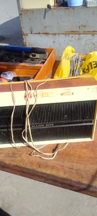 Телефон необычный.трехпрограмник