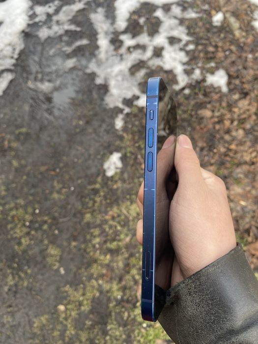 Айфон 12 продается