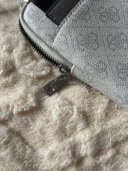 Borseta Guess Originala