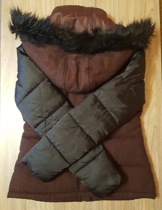 Geacă groasă Stradivarius,  măr S