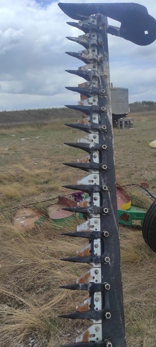 Продам косилку двубруску шумахер