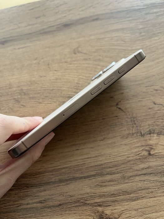 Прдам Айфон 16про