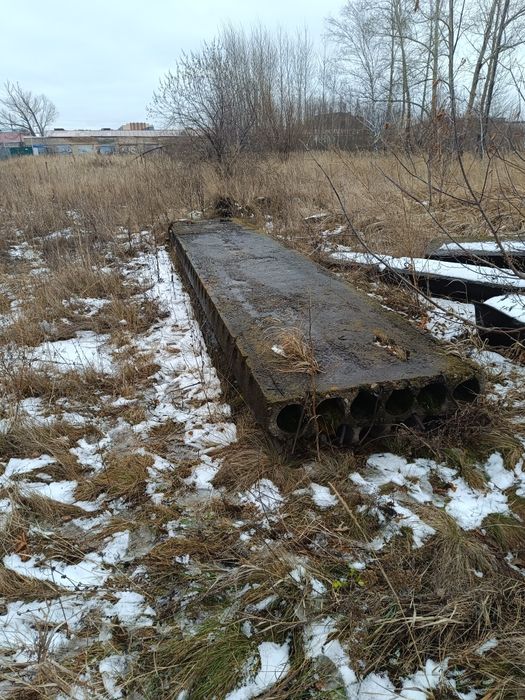 Блоки железобетонные 7 шт