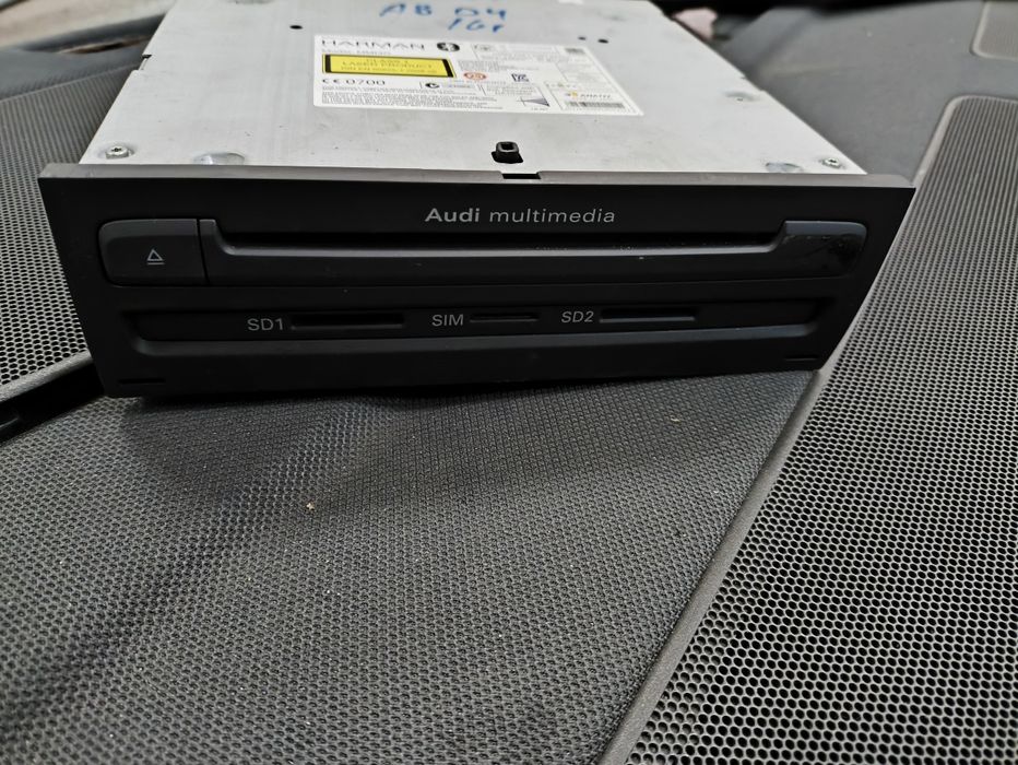 MMI модул/Мултимедия за Audi A8 D4 4H0 035 670P